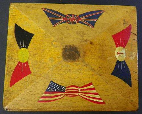 Wooden Allied Bow with 4 Flags on the Lid 120 x 100 x 50 mm