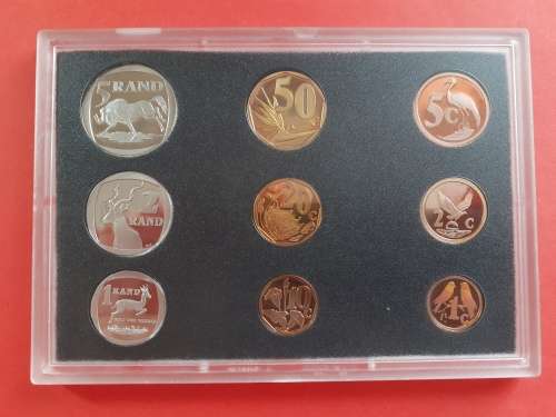 Extremely Beautifull 2001 RSA Proof Set. Only 3 678 Produced. CAT Value R650