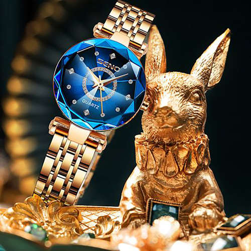 SENO Thin gold bracelet with Blue Dail