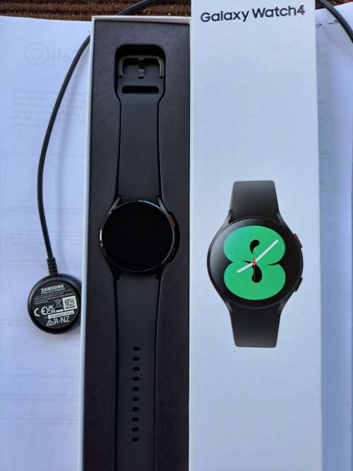 samsung galaxy watch4 BT smartwatch (40mm)-black