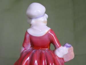 ROYAL DOULTON Small Figurine - Lavinia