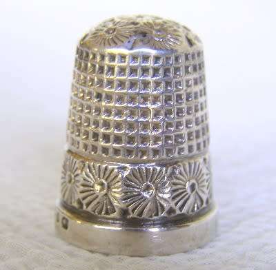 Hallmarked SILVER THIMBLE by Henry Griffith, Birmingham 1898