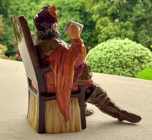 ROYAL DOULTON Figurine - The Foaming Quart HN2162