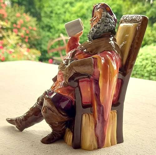 ROYAL DOULTON Figurine - The Foaming Quart HN2162
