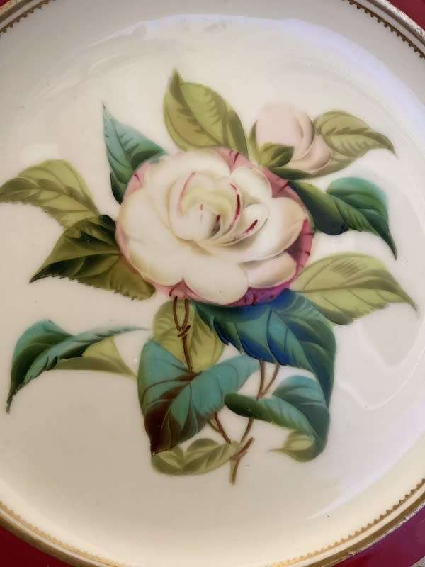 ANTIQUE PAINTED FLOWER PLATE