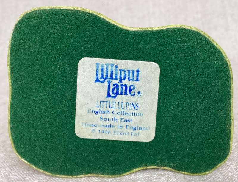 LILLIPUT LANE HOUSE: LITTLE LUPINS