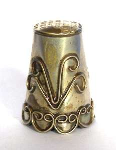Metal THIMBLE with Twirl Decoration
