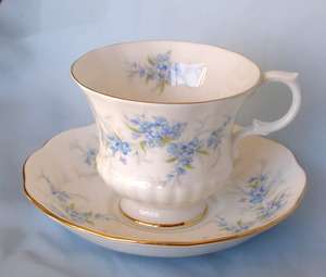 ROYAL STANDARD Forget-Me-Not Cup & Saucer