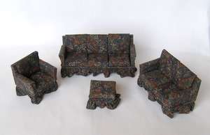 Set of DOLLS' HOUSE FURNITURE
