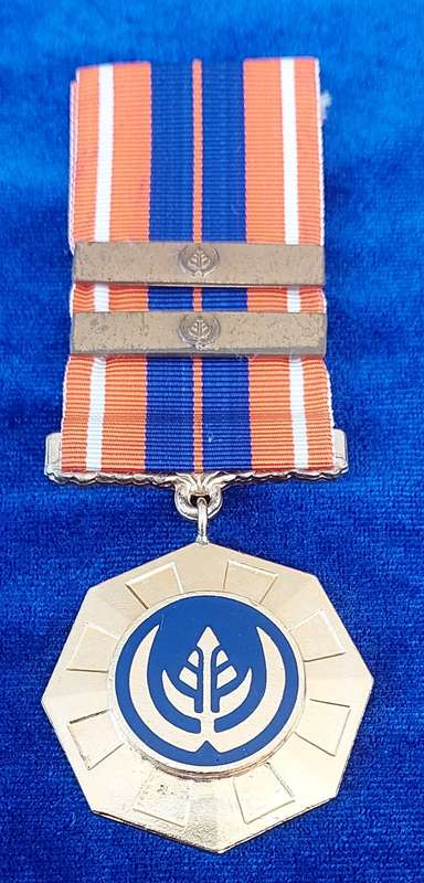 - Scarcer Pro Patria Medal (Full Size) with 2 x Service Clasps (Nr 40870)-