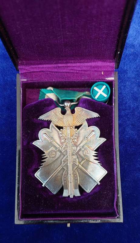 - WW2 Japanese Order of the Golden Kite 7th Class with Rosette Cased -