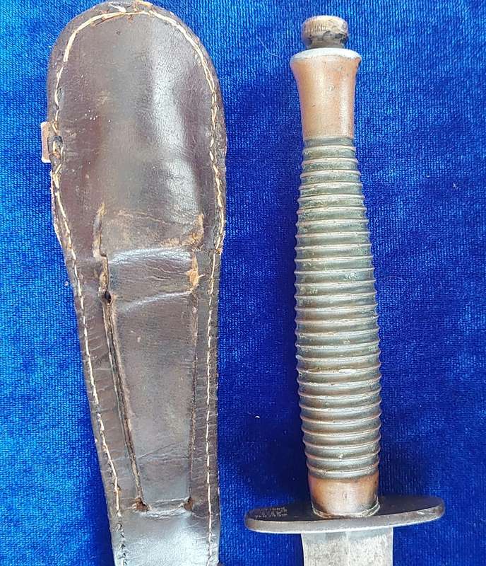 - Very Scarce 3rd Pattern Fairbairn Sykes by J Clarke & Sons -