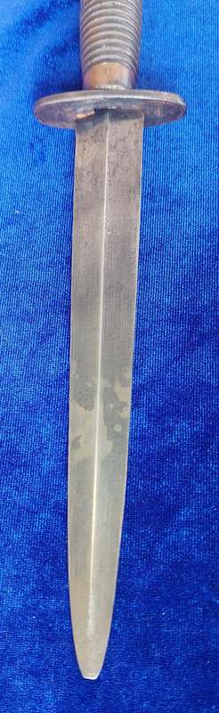 - Very Scarce 3rd Pattern Fairbairn Sykes by J Clarke & Sons -