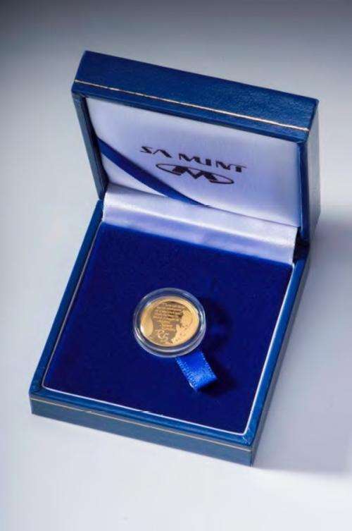 ***2013 PROTEA 1/10TH oz, 24ct GOLD PROOF R5 COIN LIFE OF A LEGEND NELSON MANDELA ***