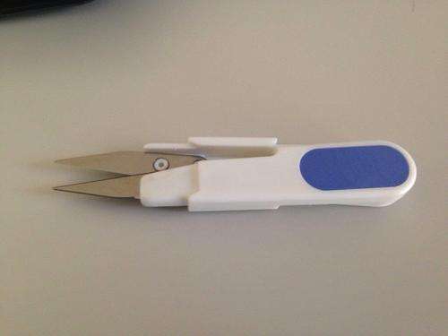 Fishing scissors