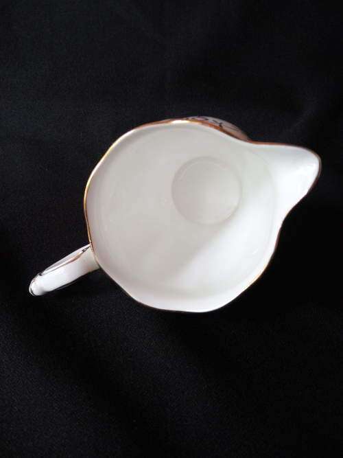 Queen Ann : 1950's : Milk jug and sugar bowl