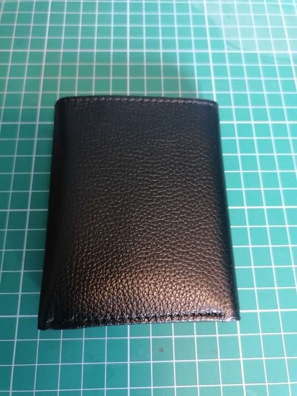 Calvin Klein Men`s Genuine Leather Tri-fold Wallet
