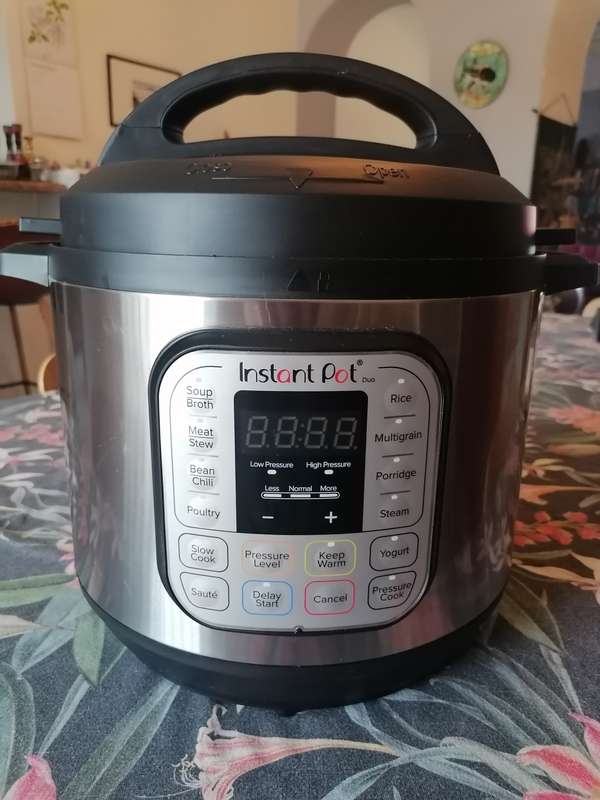 Instant Pot Duo 80 7-in-1 smart Cooker 8L
