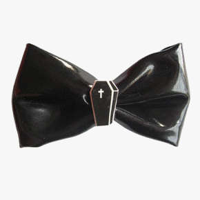 FUNKY WEAR FOR COOL CHICKS - PVC BLACK COFFIN CLIP