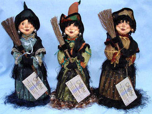 IMPORTED WITCHES FROM GERMANY - 30cm STANDING EVER SO PRETTY!