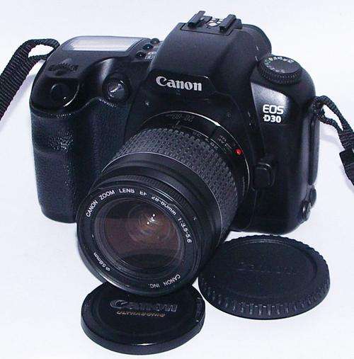 Canon EOS D30 Digital SLR Camera with Canon EF 28-80mm f3.5-5.6 USM Lens