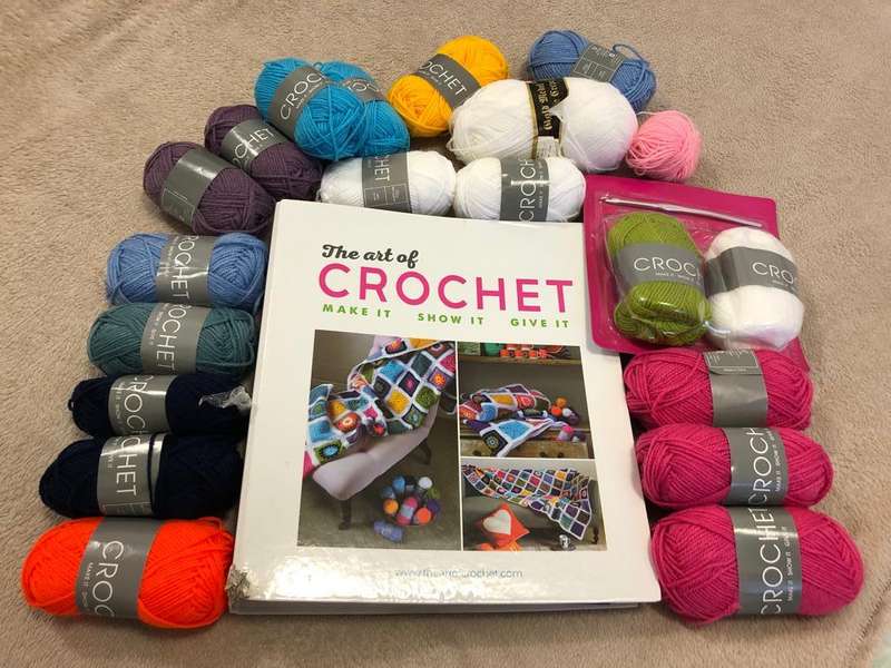 The Art Of Crochet Manual PLUS 37 Balls Of Yarn