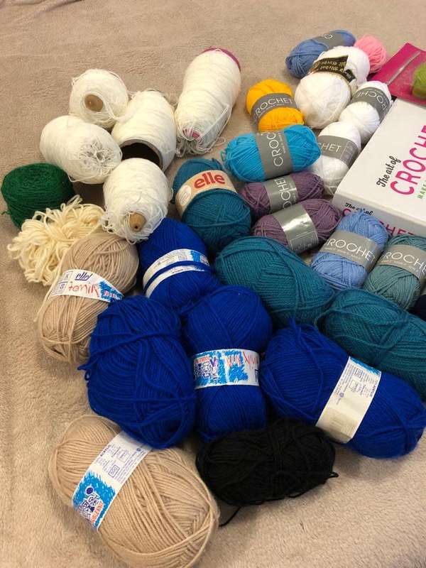 The Art Of Crochet Manual PLUS 37 Balls Of Yarn