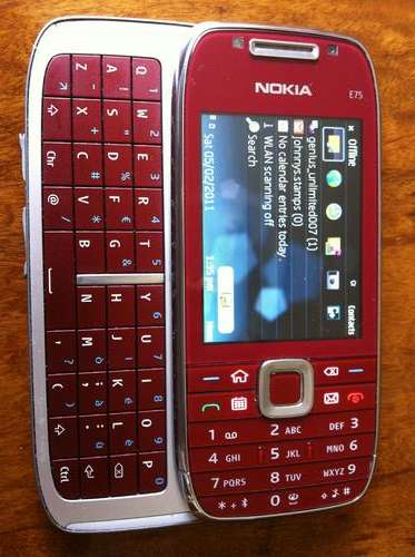 ***CRAZY*** RELISTED DUE TO NON PAYMENT R1 START - NOKIA RED E75 (SECONDHAND) IN GOOD CONDITION