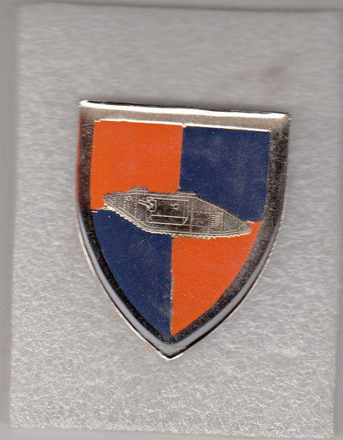 SCHOOL OF ARMOUR SHOULDER FLASH 3 PINS
