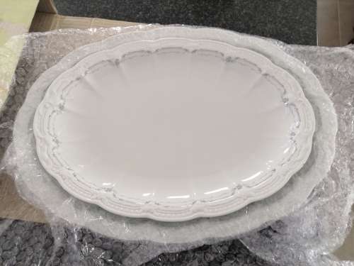 Hutschenreuther Viktoria Iris dinner set