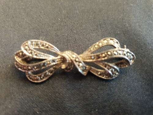 Marcasite brooch bow