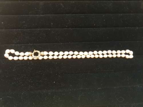 Beautiful-Individually knotted cultured drop pearls with 9ct gold large bolt ring clasp