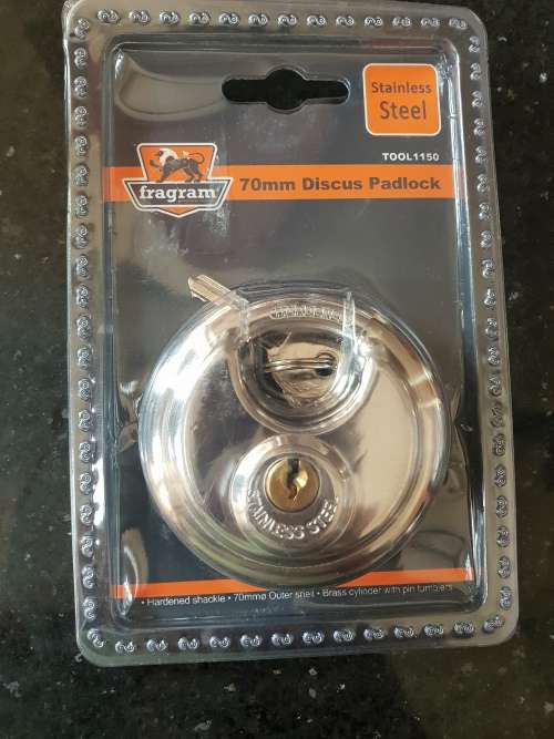 Brand new 70mm Discus padlock with 2 keys
