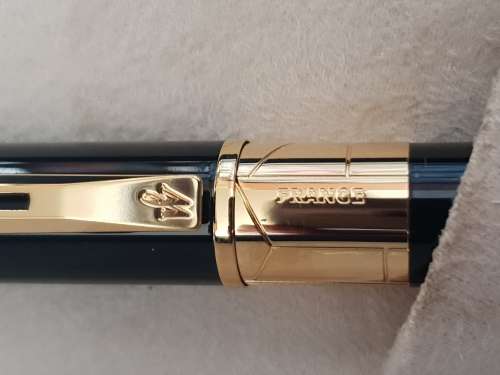 Original Waterman rollerball pen in Waterman box with pamphlet