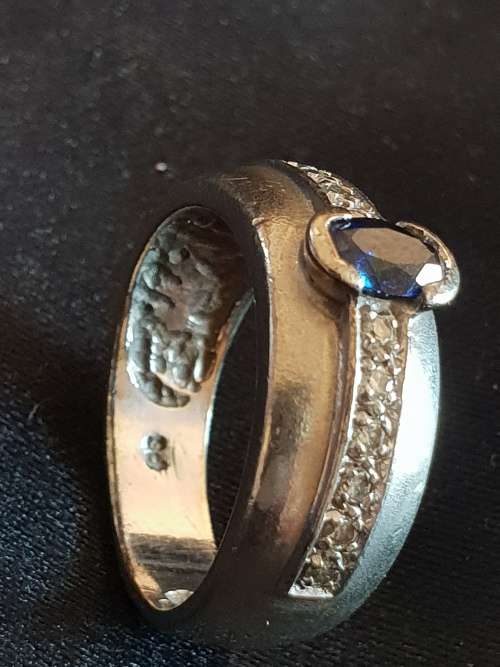 9ct white gold and diamond ring with sapphire