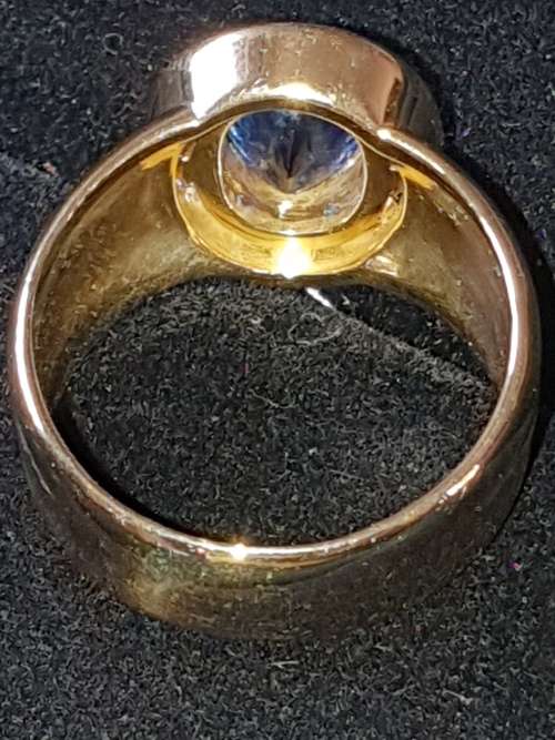 Genuine Natural Sapphire and Diamond 18 ct yellow gold ring