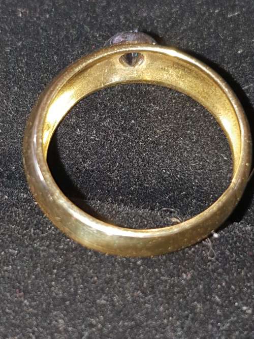 18ct yelllow & white gold ring with genuine .39 carat natural diamond