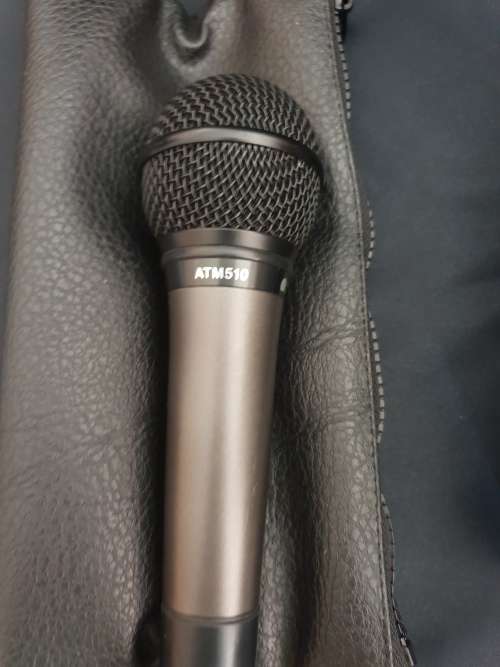 Audio Technica ATM510 in box never been used with pouch