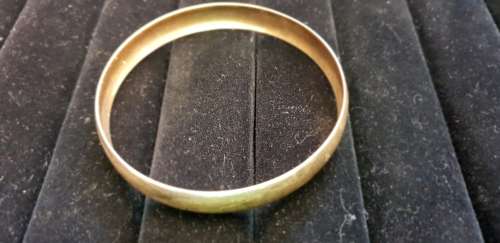9ct solid gold bangle NWJ 10mm width