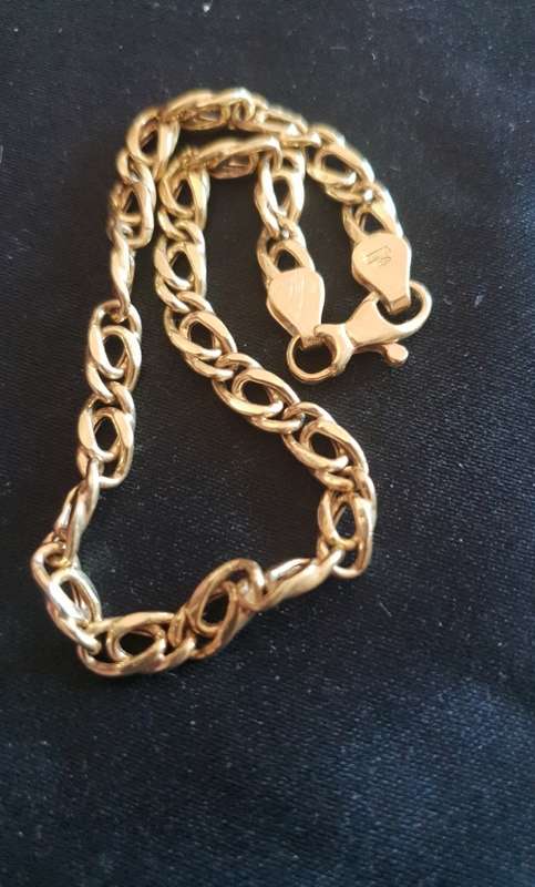 Fabulous! Solid 18ct genuine Gold Bracelet