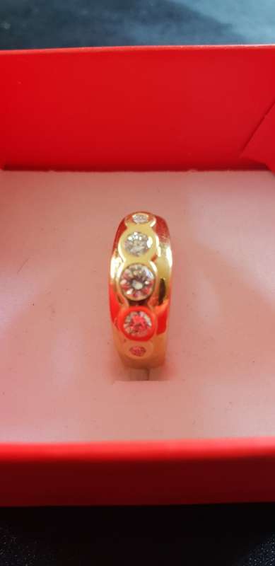 Genuine 18ct gold and five genuine natural diamond Dress ring
