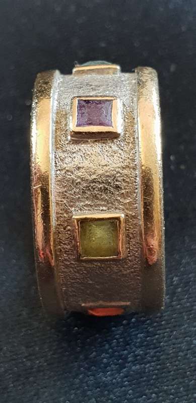 Genuine 9ct gold with 7x different coloured stone ring