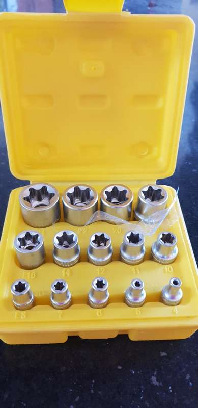 NEW "E" socket set for BMW etc 4-24 (14 piece) in carry case