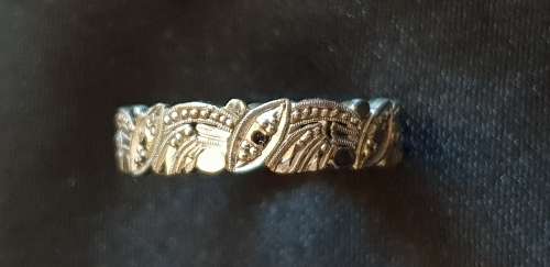 18ct White gold made in South Africa hallmarked ring