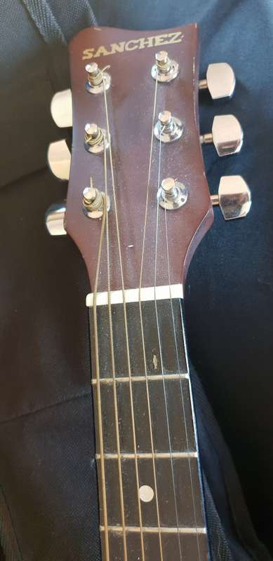 Sanchez pink 3/4 guitar