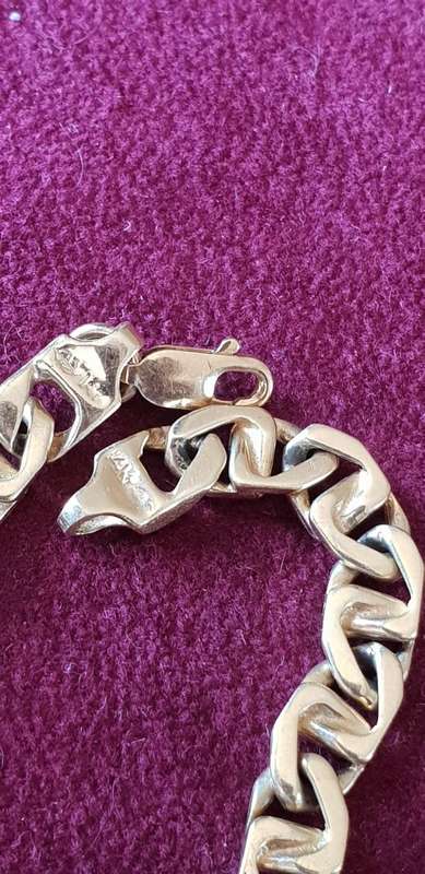 STUNNING! 14ct solid gold heavy Bracelet
