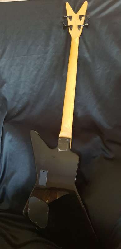 Dean Z Metalman 4 string black electric bass guitar