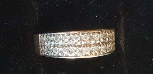 9ct yellow gold and CZ cluster ring