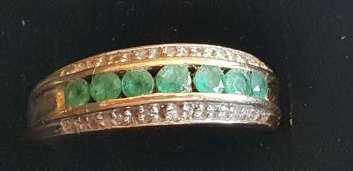 9ct vintage dress ring with emeralds and diamonds