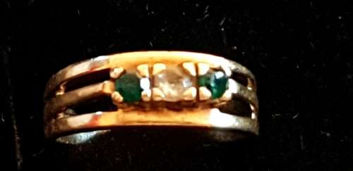 9ct yellow gold and synthetic emerald and C.Z ring